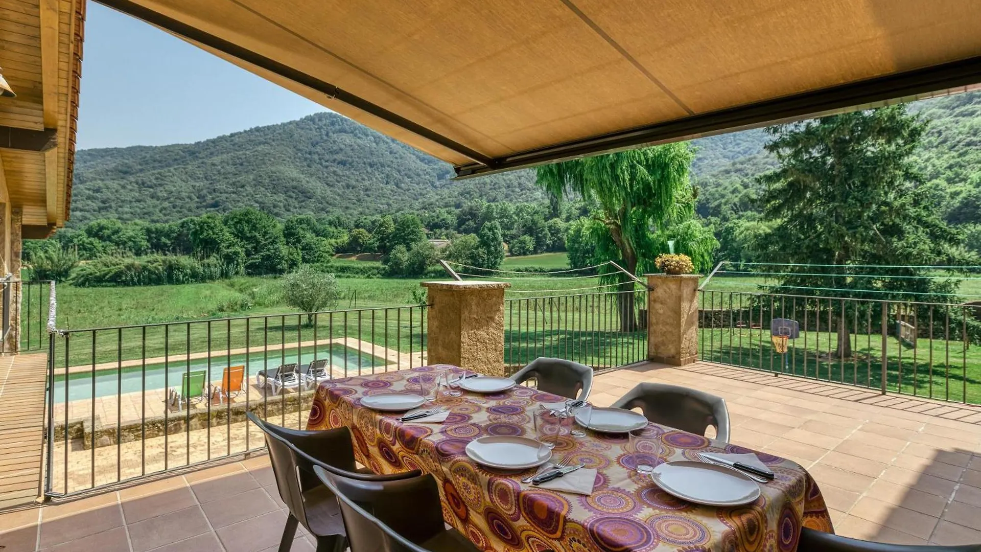 Villa Casa Rural Mas Plantalech La Vall de Bianya Spain